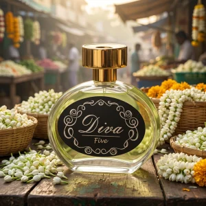 Perfume Diva Nº 5 em banca de mercado de flores em Madurai, na Índia, entre cestos de jasmim sambac